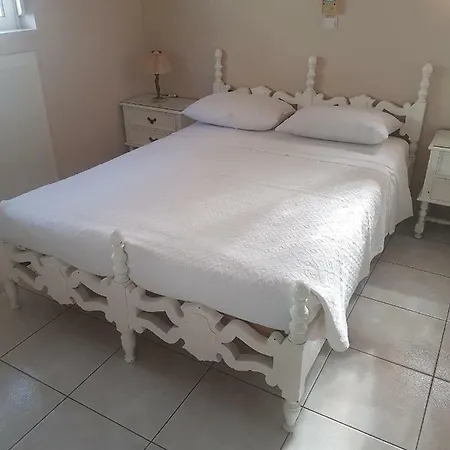 Lejlighed One Flat-one Floor-only Families Allowed Rhodes City
