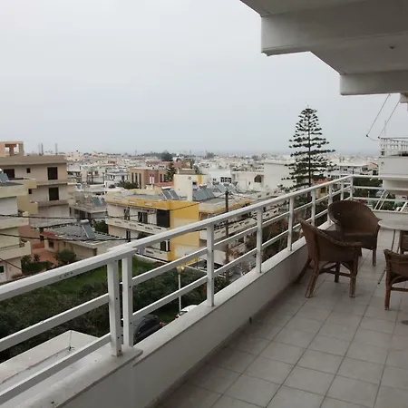 One Flat-one Floor-only Families Allowed * Rhodes City